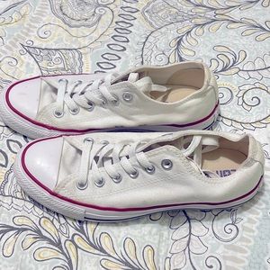 White Converses size 7